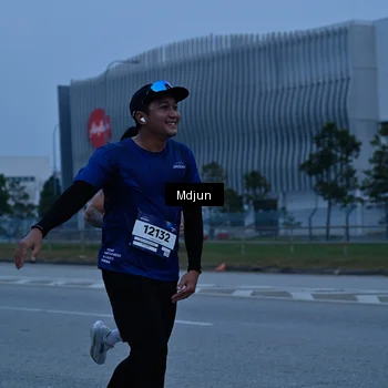 Runner Photo 7466161