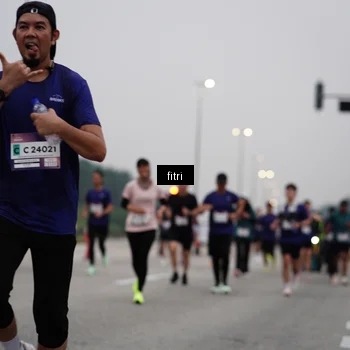 Runner Photo 7466198