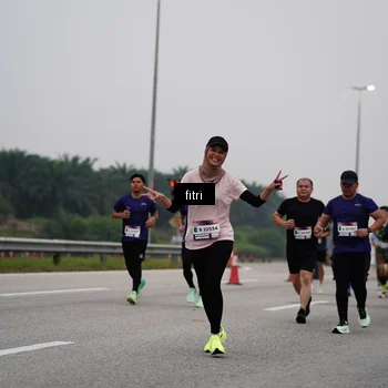 Runner Photo 7466247