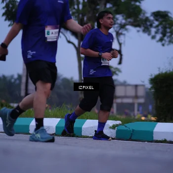 Runner Photo 7466264