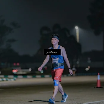 Runner Photo 7466273