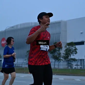Runner Photo 7466275