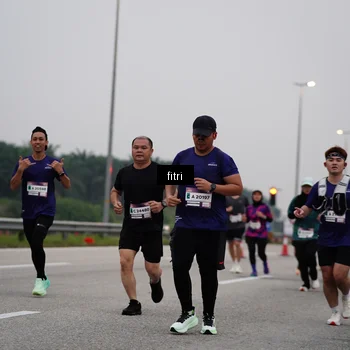 Runner Photo 7466319