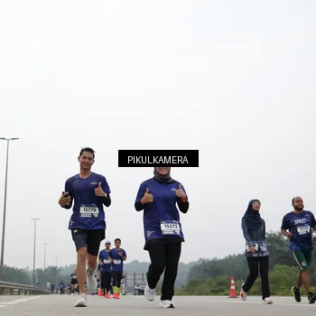 Runner Photo 7466323