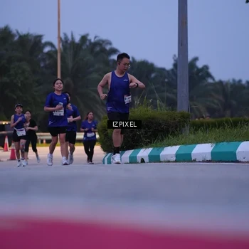 Runner Photo 7466335