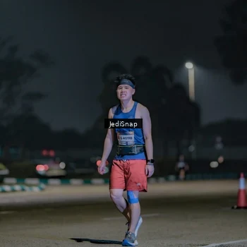 Runner Photo 7466337