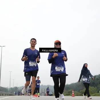 Runner Photo 7466341