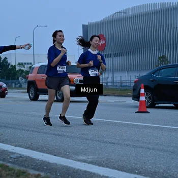 Runner Photo 7466345