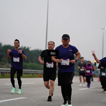 Runner Photo 7466346