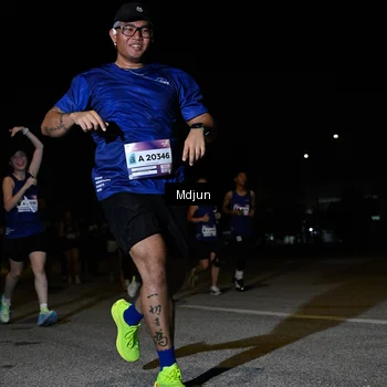 Runner Photo 7466358