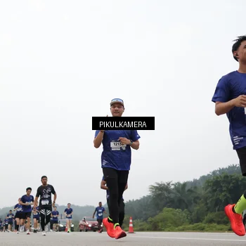 Runner Photo 7466363