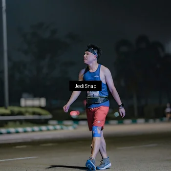Runner Photo 7466367
