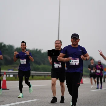 Runner Photo 7466368