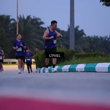 Runner Photo 7466374