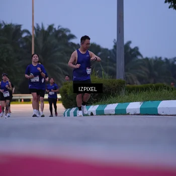 Runner Photo 7466375