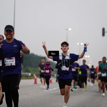 Runner Photo 7466390
