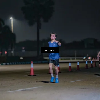 Runner Photo 7466462
