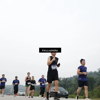 Runner Photo 7466467
