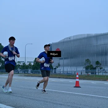 Runner Photo 7466469