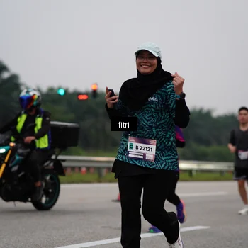 Runner Photo 7466492