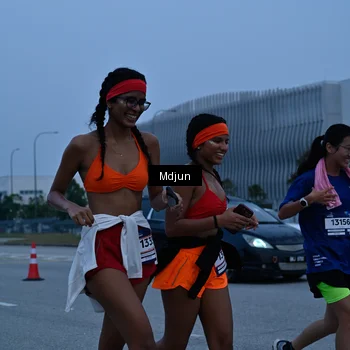 Runner Photo 7466499