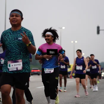 Runner Photo 7466540