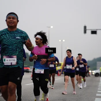 Runner Photo 7466576