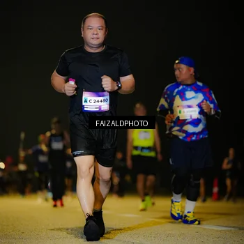 Runner Photo 7466596