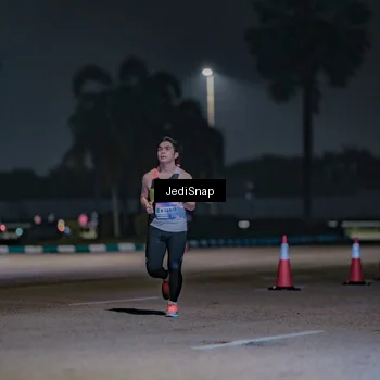 Runner Photo 7466609