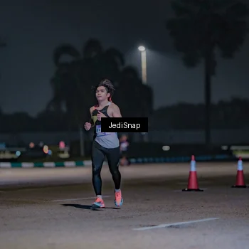 Runner Photo 7466612