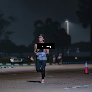 Runner Photo 7466629