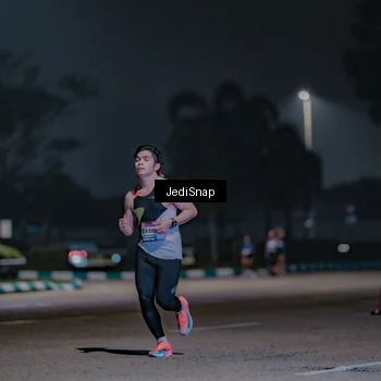 Runner Photo 7466638