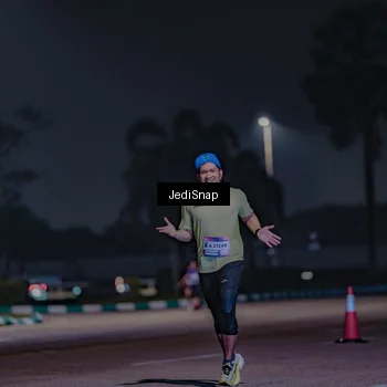 Runner Photo 7466658