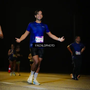 Runner Photo 7466661