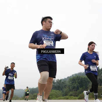 Runner Photo 7466669