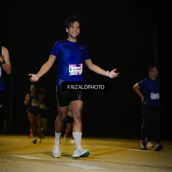 Runner Photo 7466673
