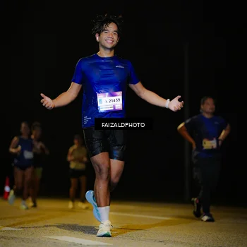Runner Photo 7466681