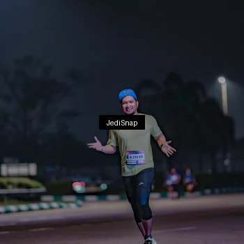 Runner Photo 7466691