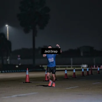 Runner Photo 7466698