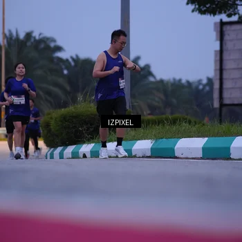 Runner Photo 7466743