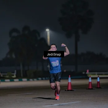 Runner Photo 7466768