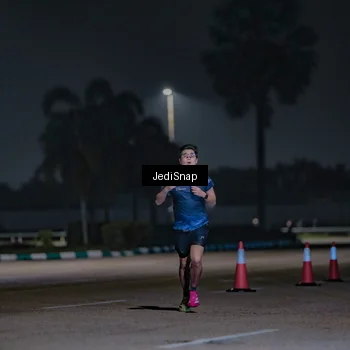 Runner Photo 7466796