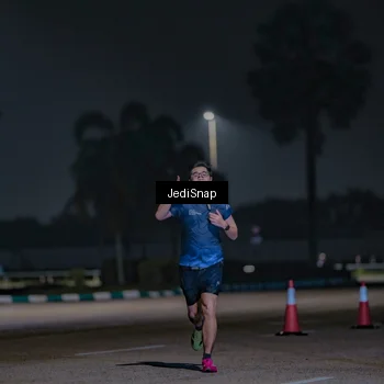 Runner Photo 7466798