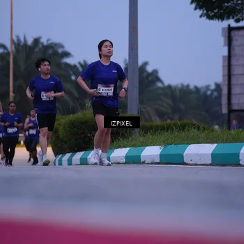 Runner Photo 7466882