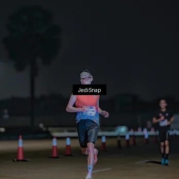 Runner Photo 7466896