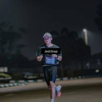 Runner Photo 7467013