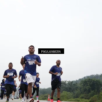 Runner Photo 7467023