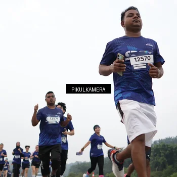 Runner Photo 7467024