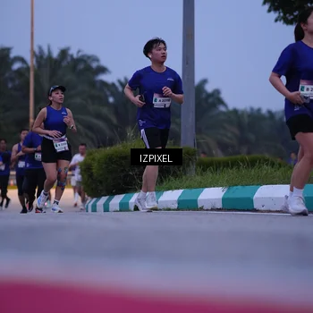Runner Photo 7467027