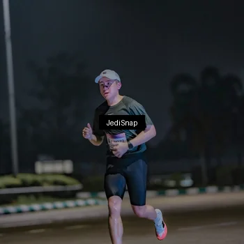 Runner Photo 7467042